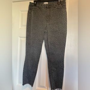 Jolt gray animal print jeans size 13/31w